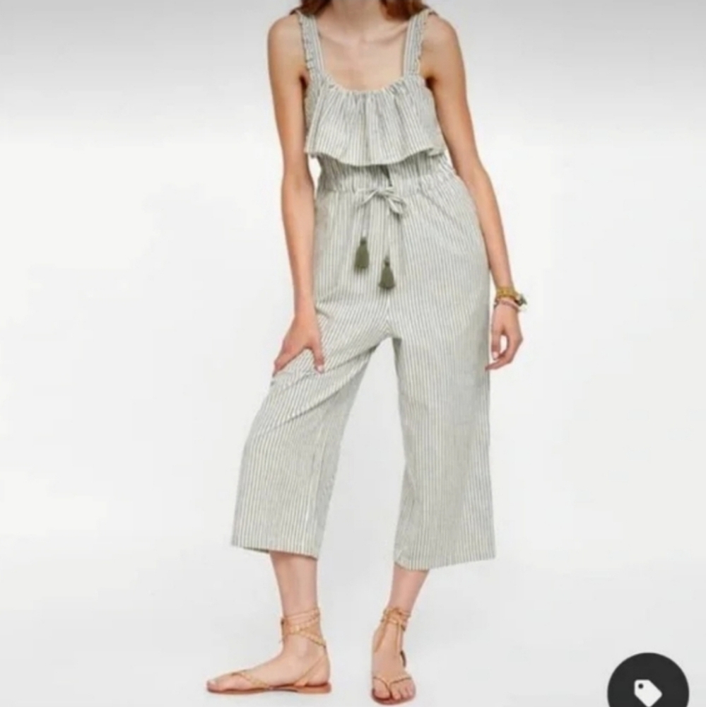 3X$25 ZARA Striped Jumpsuit with Ruffle and Tassel Size XS